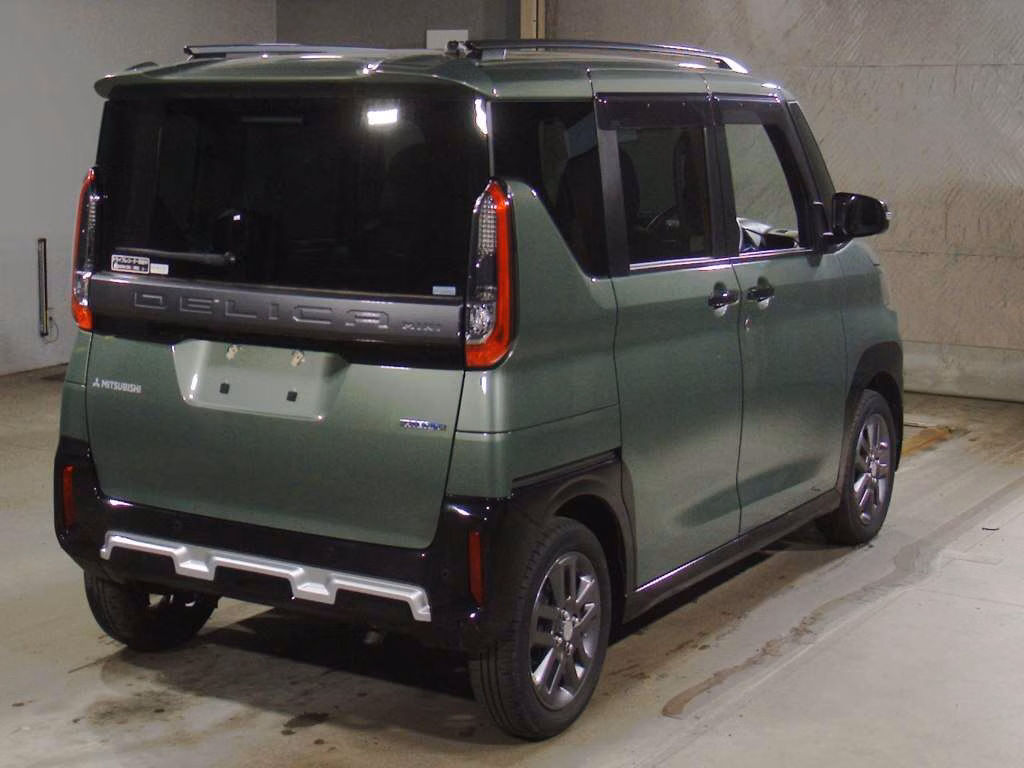 MITSUBISHI DELICA MINI