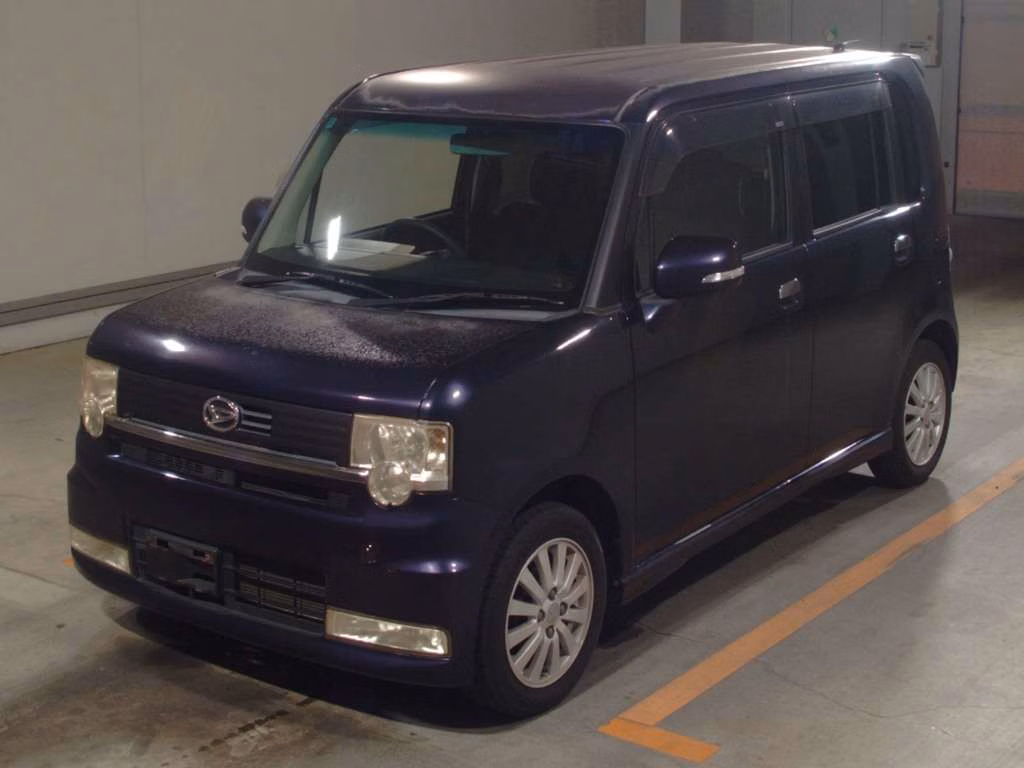 DAIHATSU MOVE CONTE