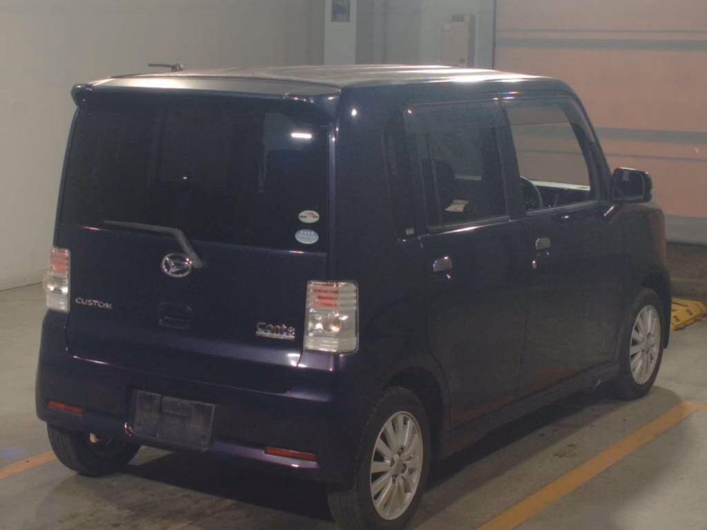 DAIHATSU MOVE CONTE