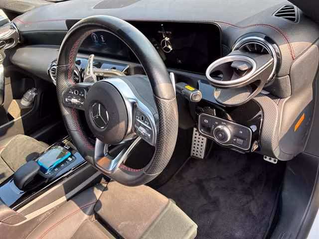 MERCEDES-BENZ CLA-CLASS