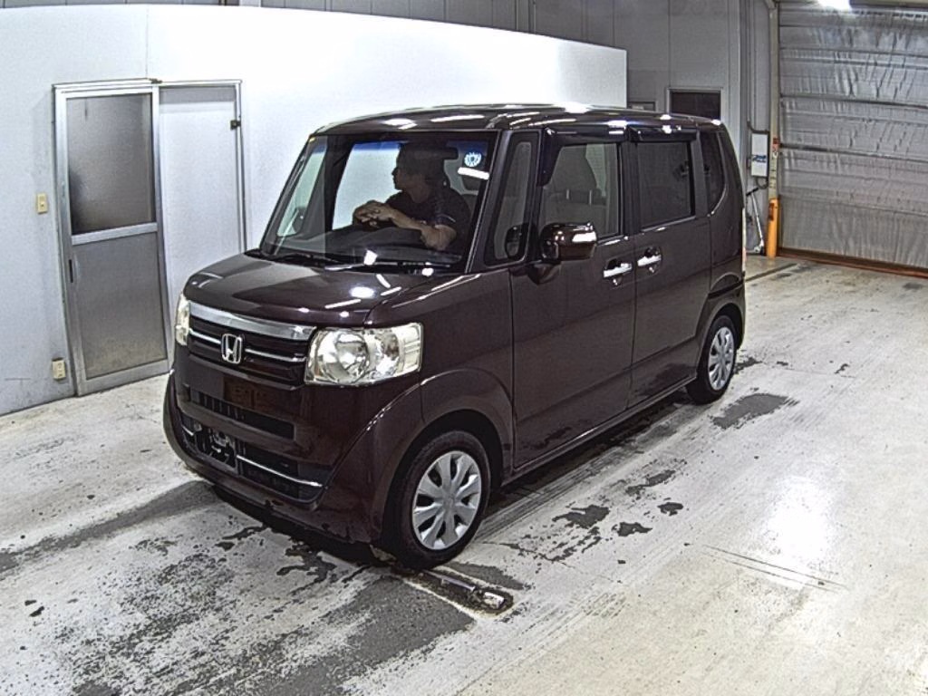 HONDA N-BOX