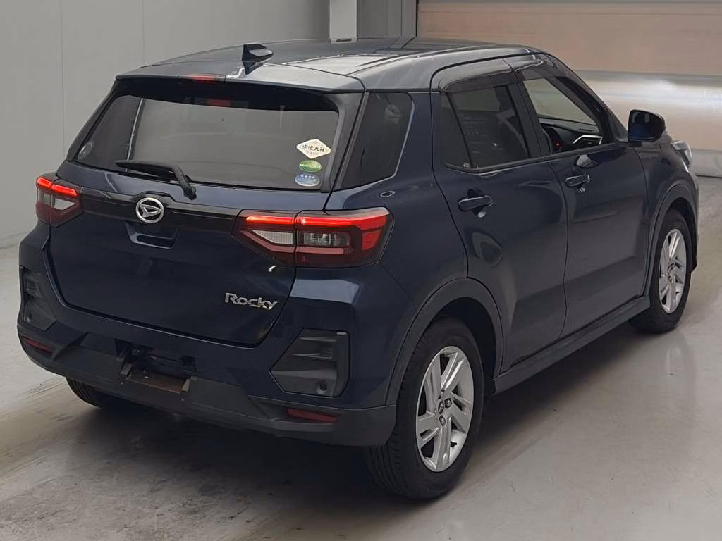DAIHATSU ROCKY