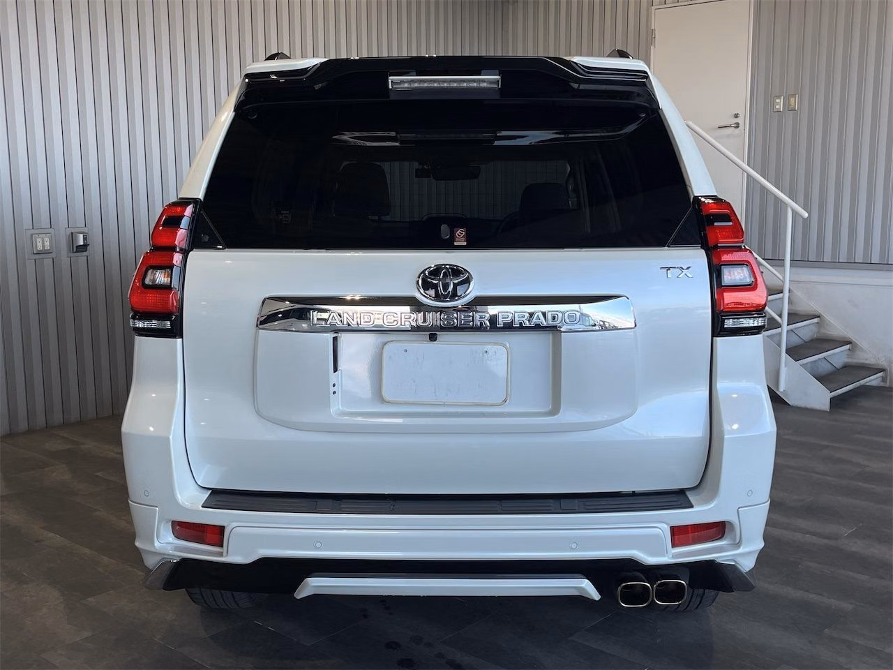 TOYOTA LAND CRUISER PRADO