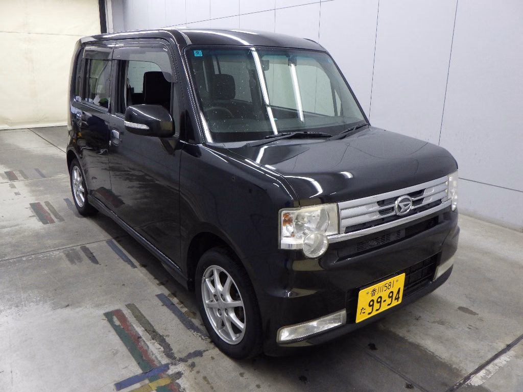 DAIHATSU MOVE CONTE