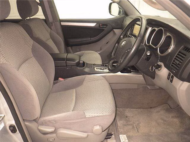 TOYOTA HILUX SURF