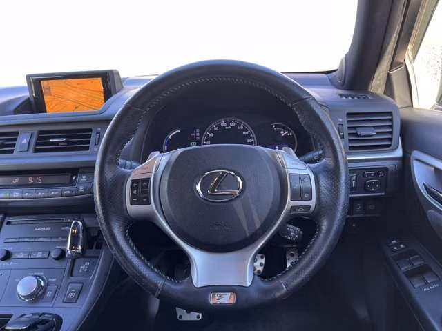LEXUS CT200H