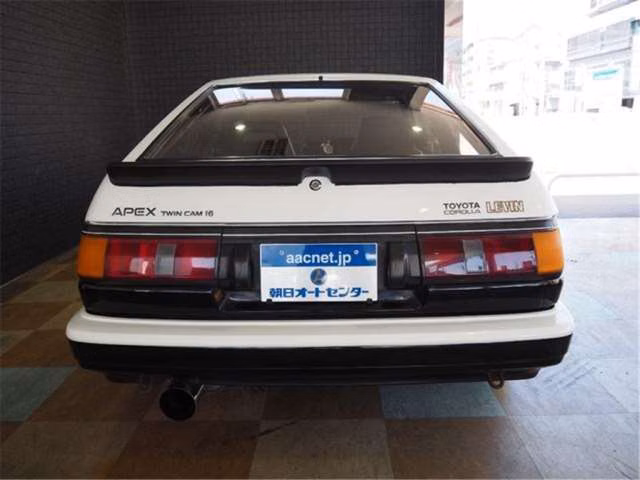TOYOTA COROLLA LEVIN