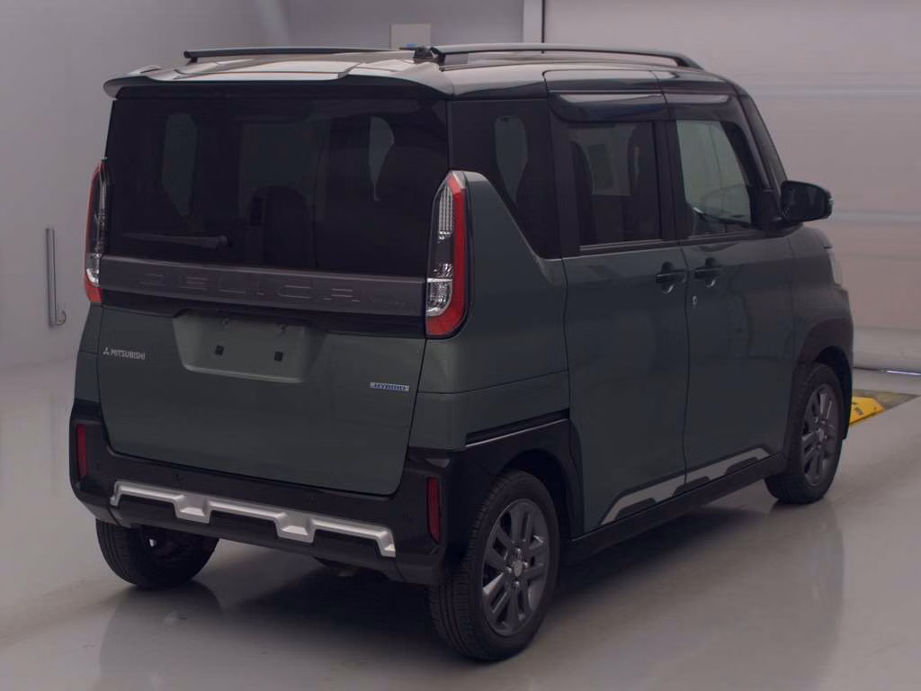 MITSUBISHI DELICA MINI