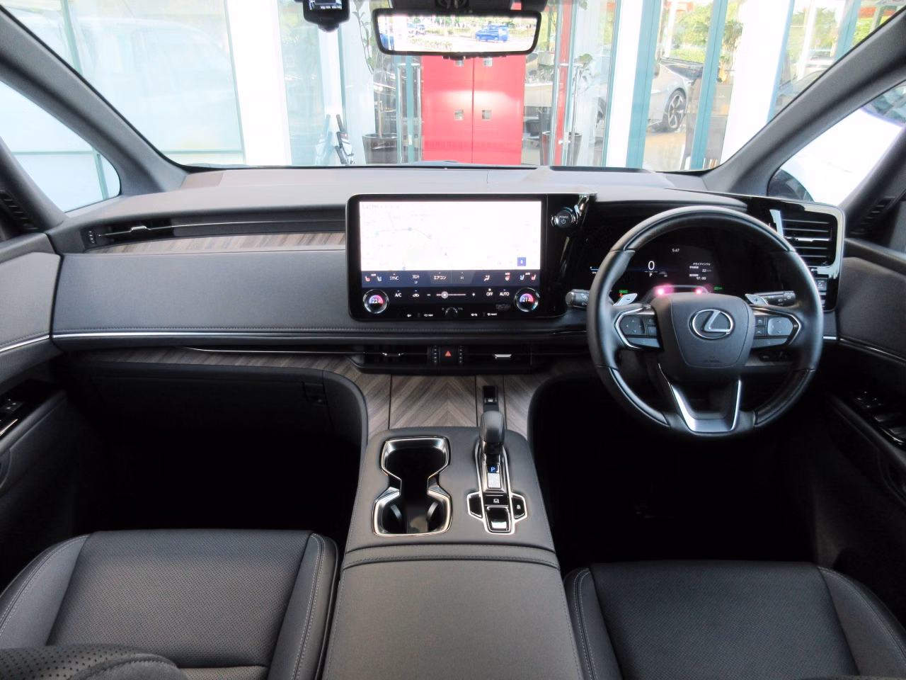 LEXUS LM500H