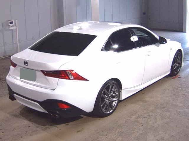 LEXUS IS300H
