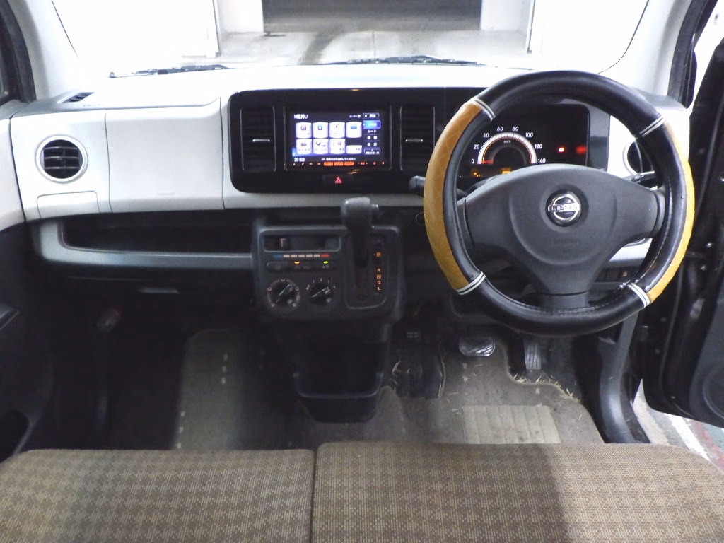 NISSAN MOCO