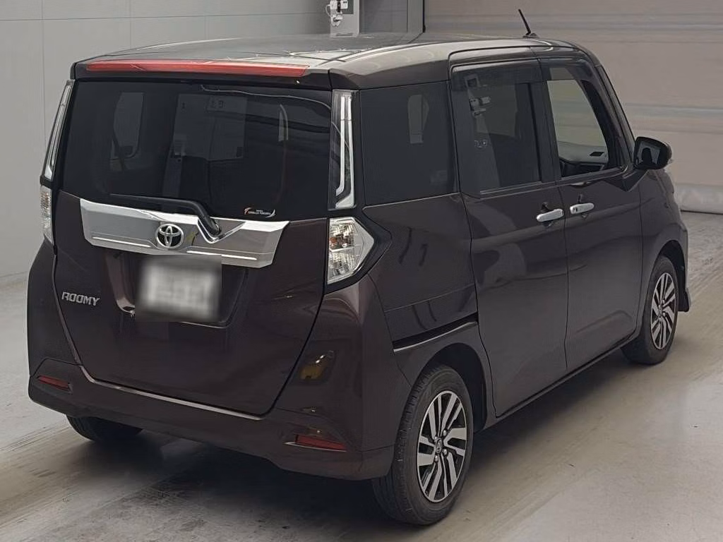 TOYOTA ROOMY