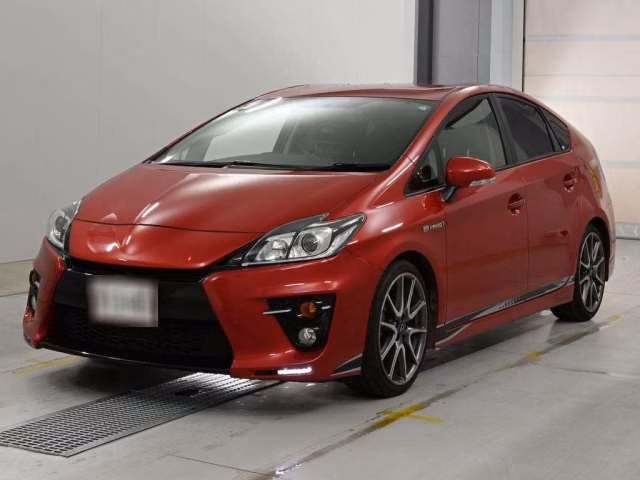 TOYOTA PRIUS