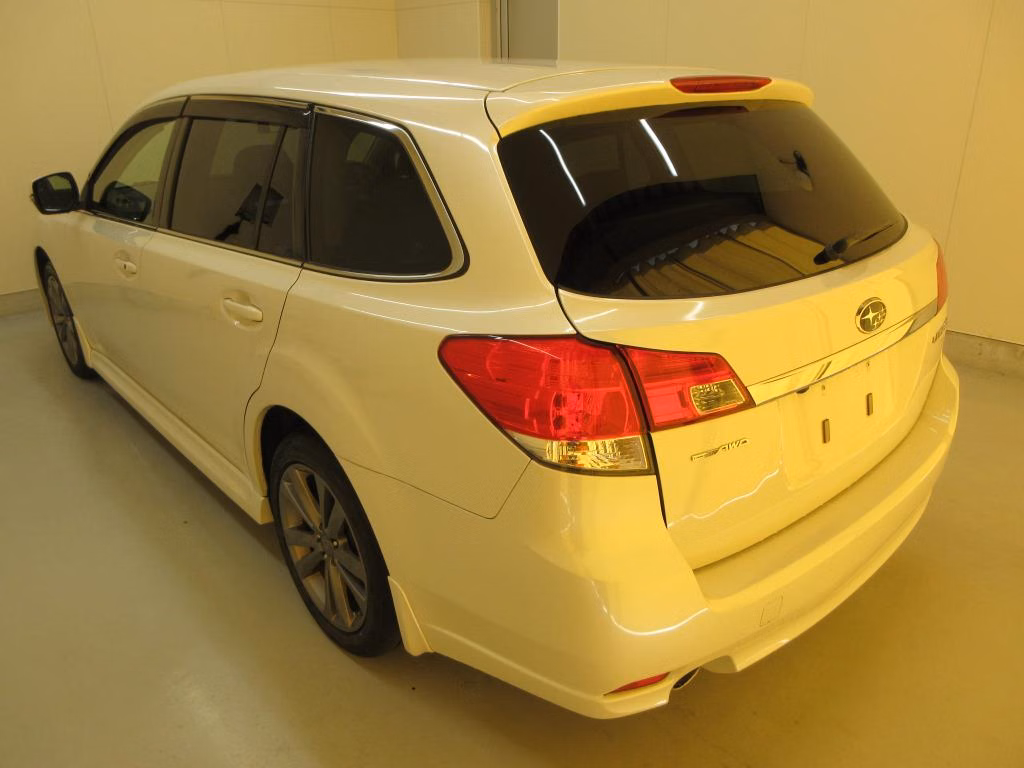 SUBARU LEGACY