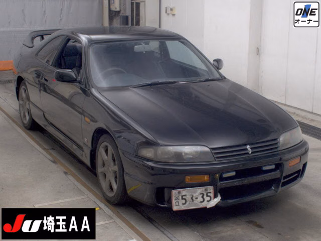 NISSAN SKYLINE
