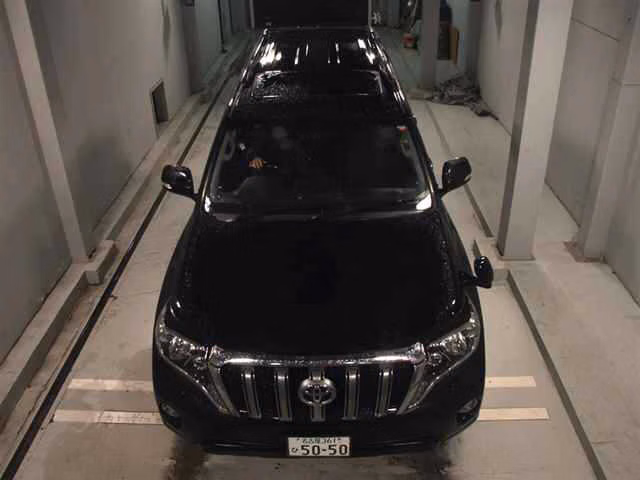 TOYOTA LAND CRUISER PRADO
