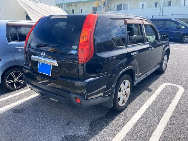 NISSAN X-TRAIL