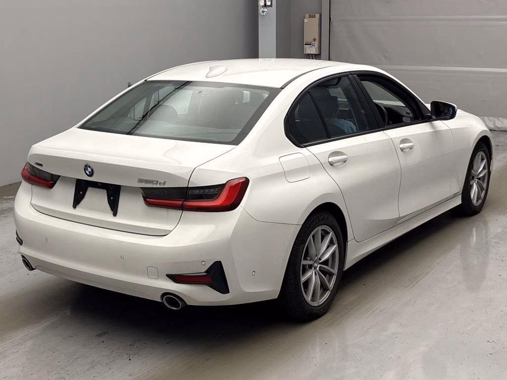 BMW 3-SERIES