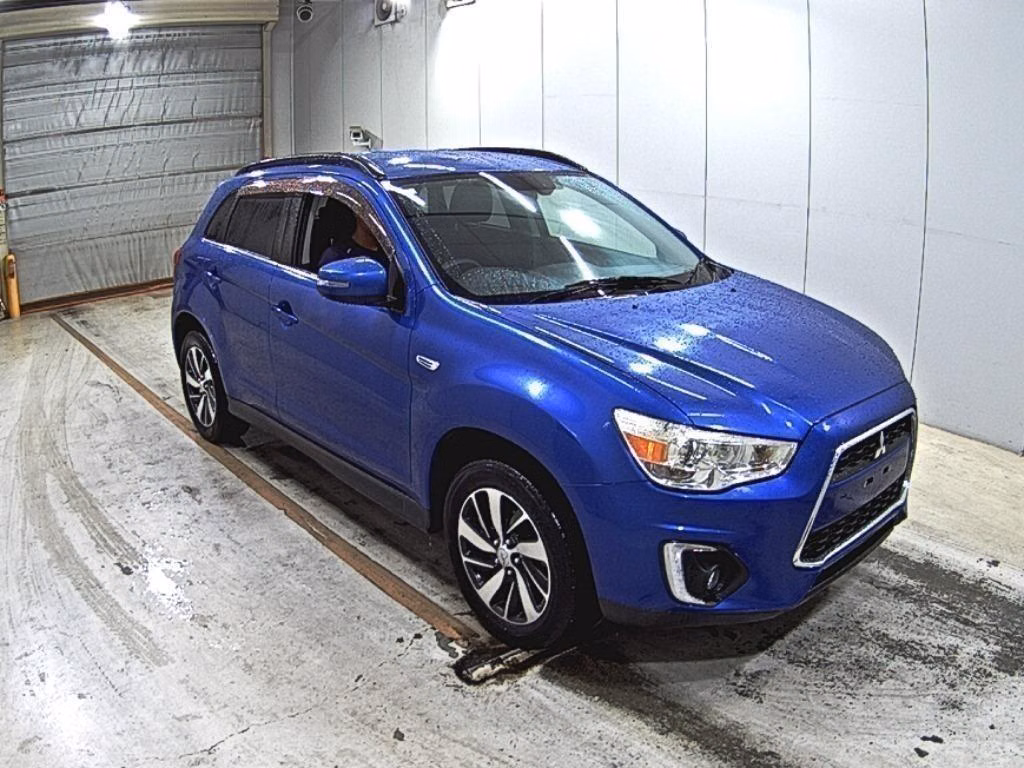 MITSUBISHI RVR