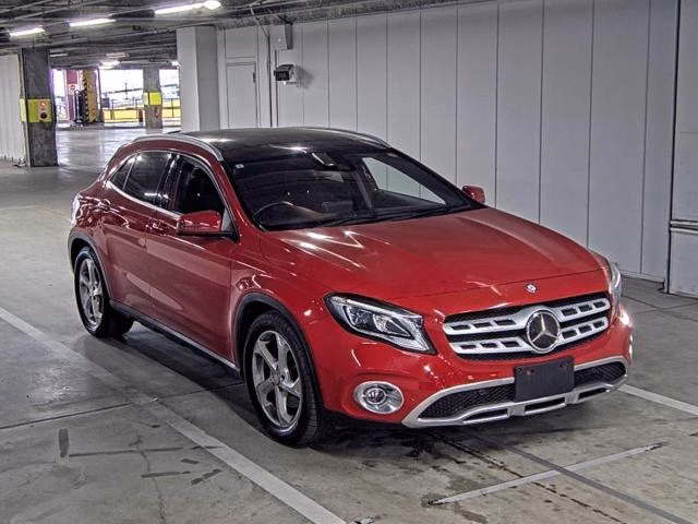MERCEDES-BENZ GLA-CLASS