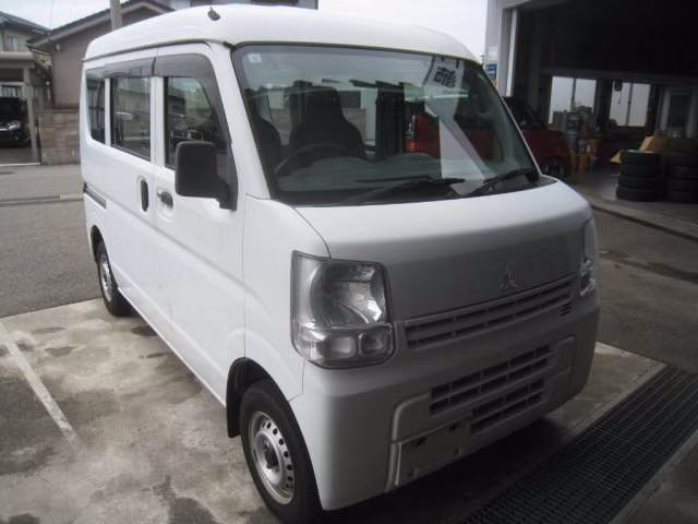 MITSUBISHI MINICAB