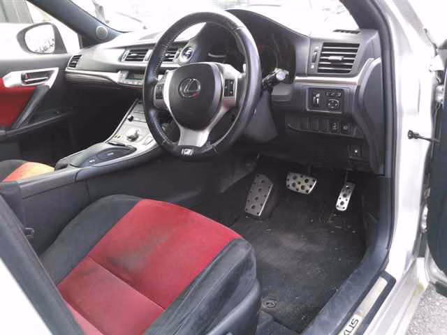 LEXUS CT200H