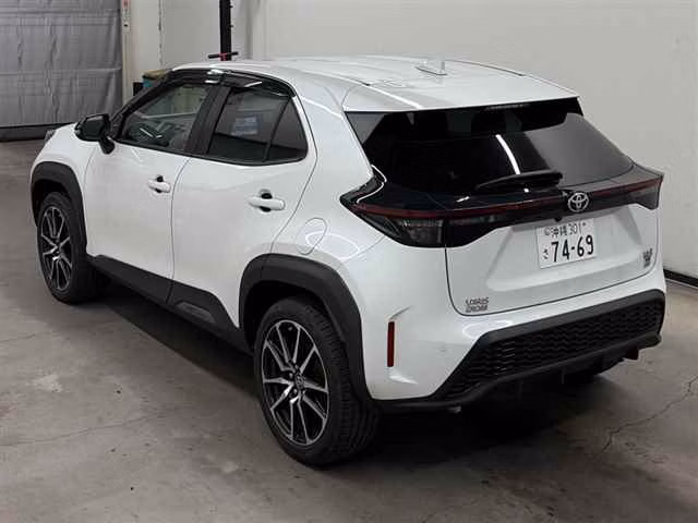 TOYOTA YARIS CROSS