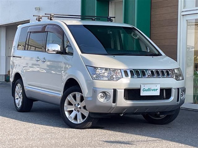 MITSUBISHI DELICA D:5