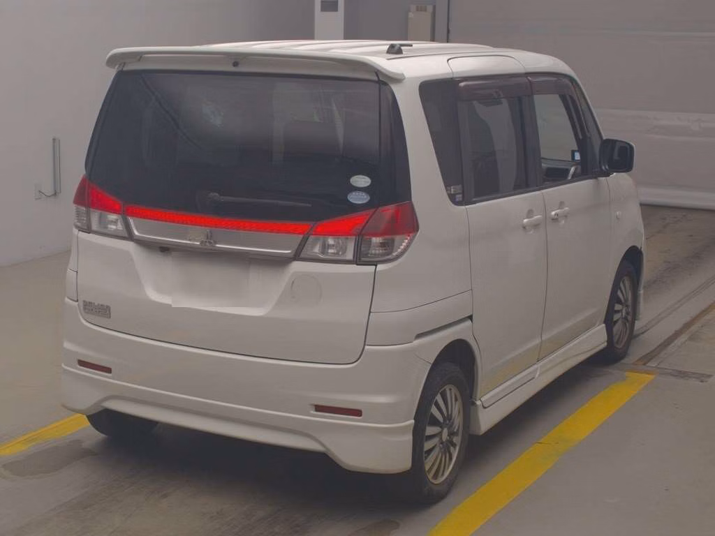 MITSUBISHI DELICA D:2