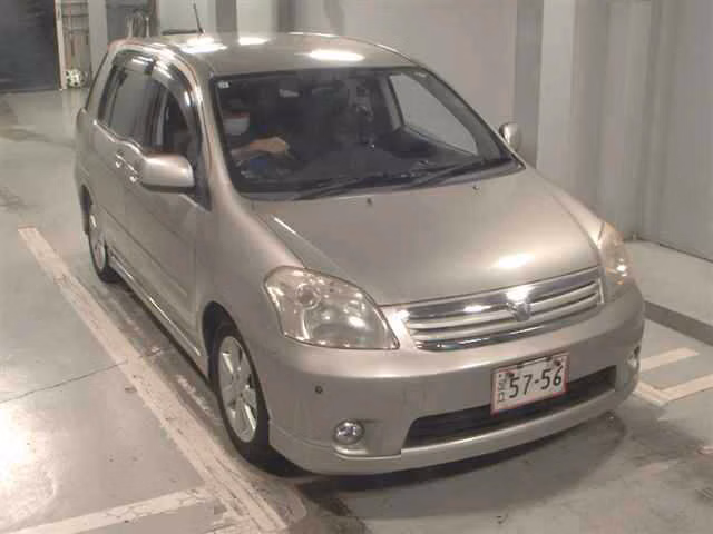 TOYOTA RAUM