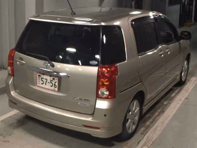TOYOTA RAUM