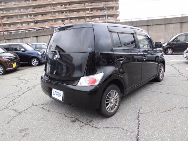 TOYOTA BB