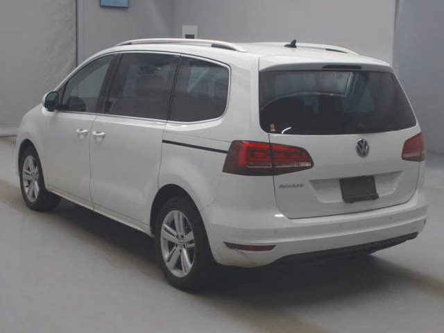 VOLKSWAGEN SHARAN