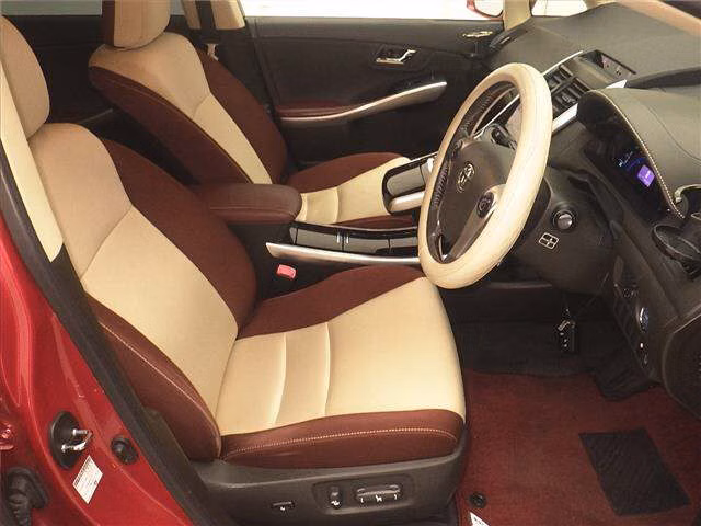 TOYOTA SAI