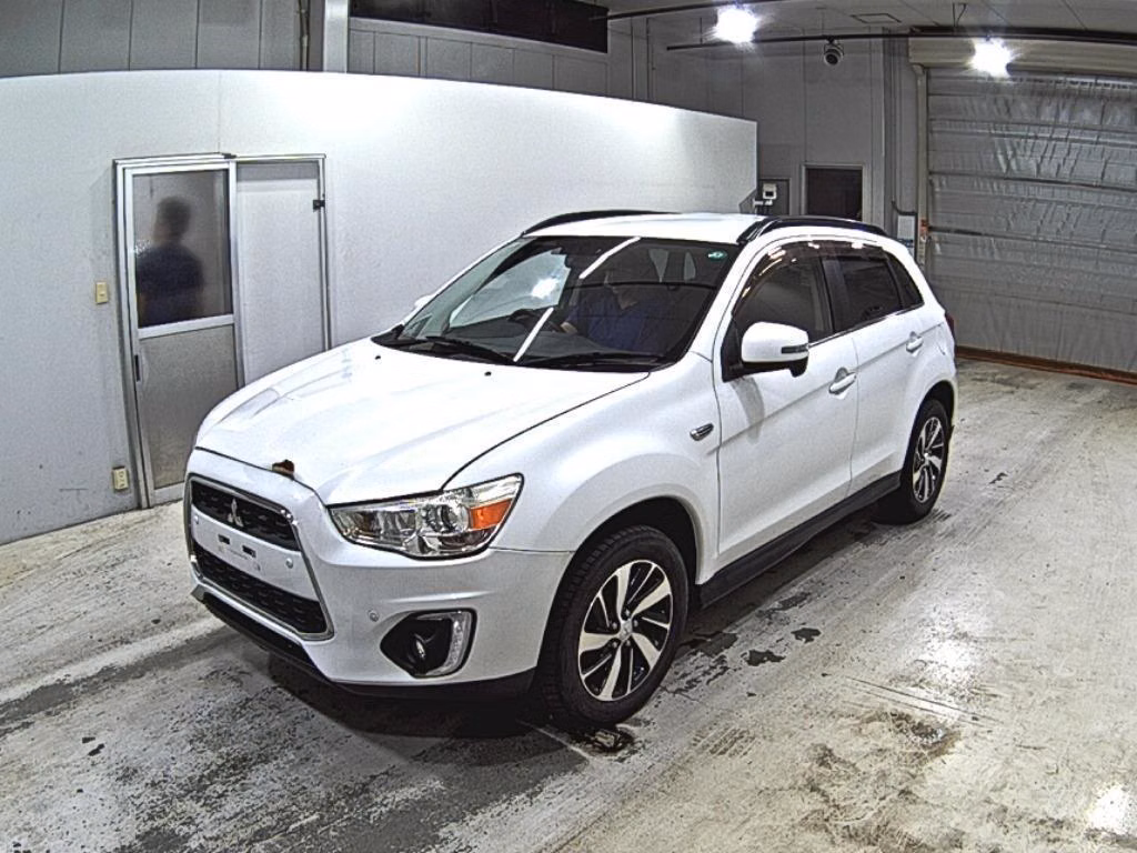 MITSUBISHI RVR