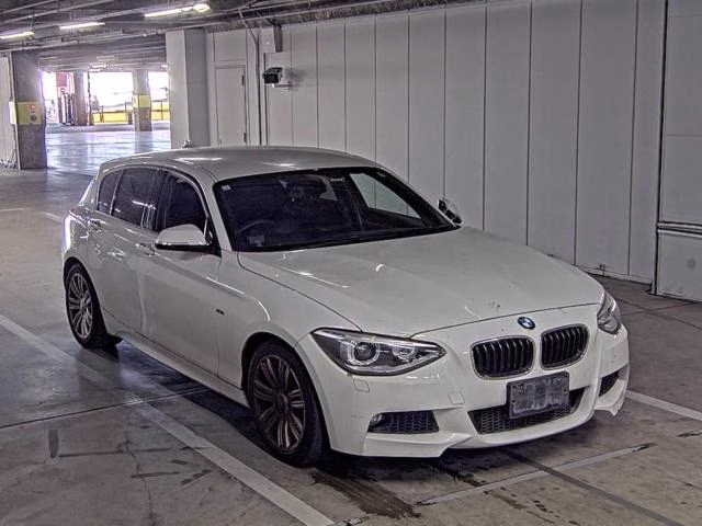BMW 1-SERIES