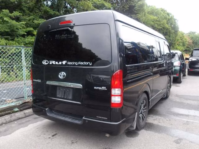 TOYOTA REGIUS ACE