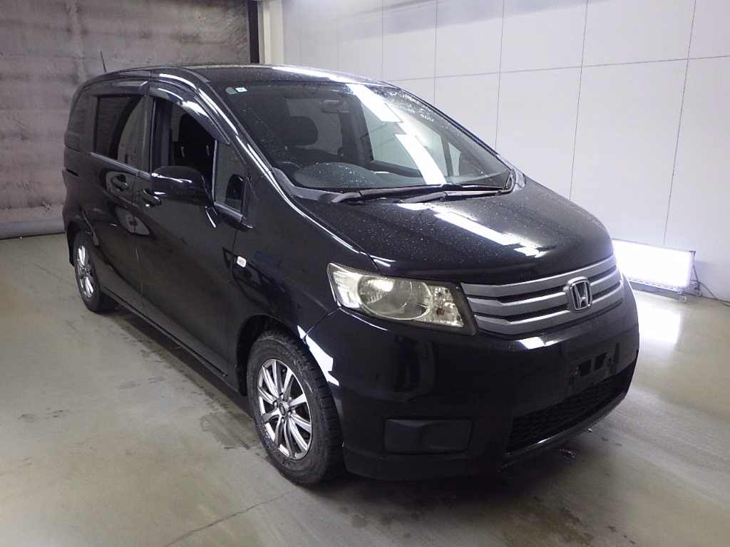 Honda Freed Spike