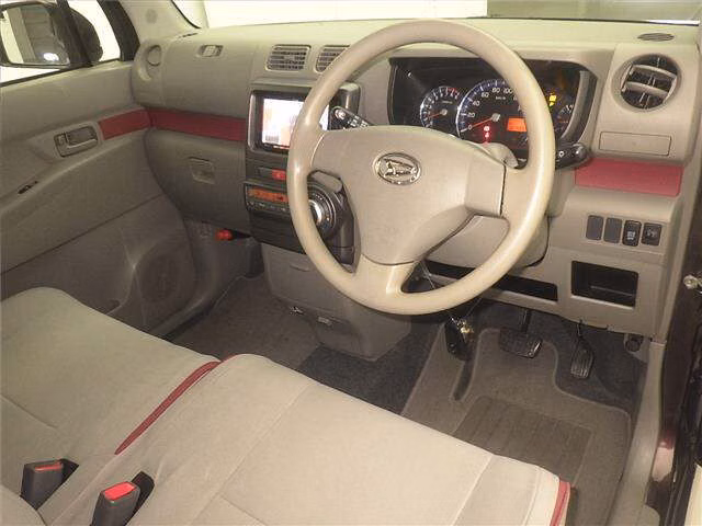 DAIHATSU MOVE CONTE