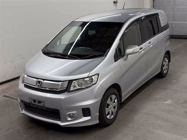 HONDA FREED SPIKE