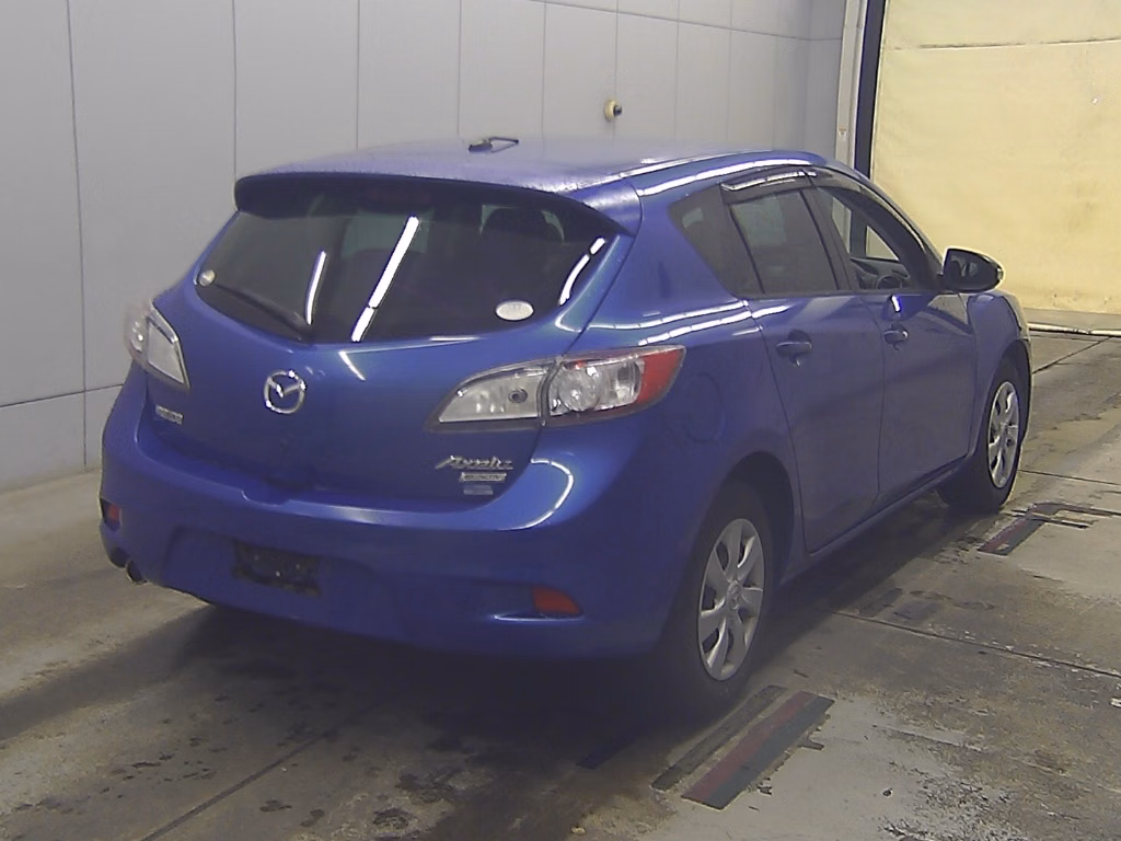 MAZDA AXELA