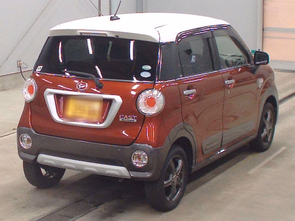 DAIHATSU CAST