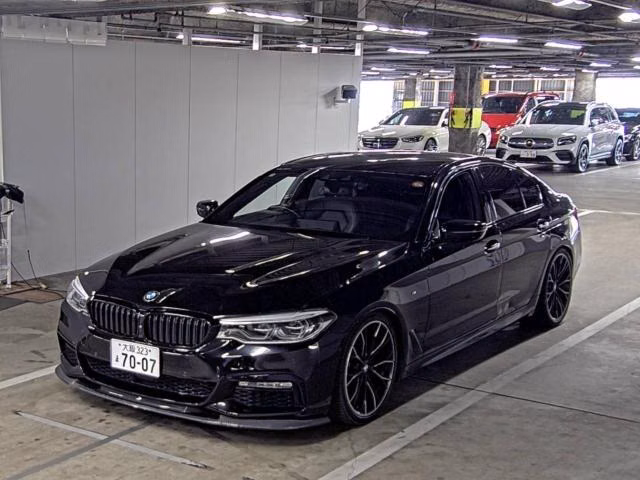 BMW 5-SERIES
