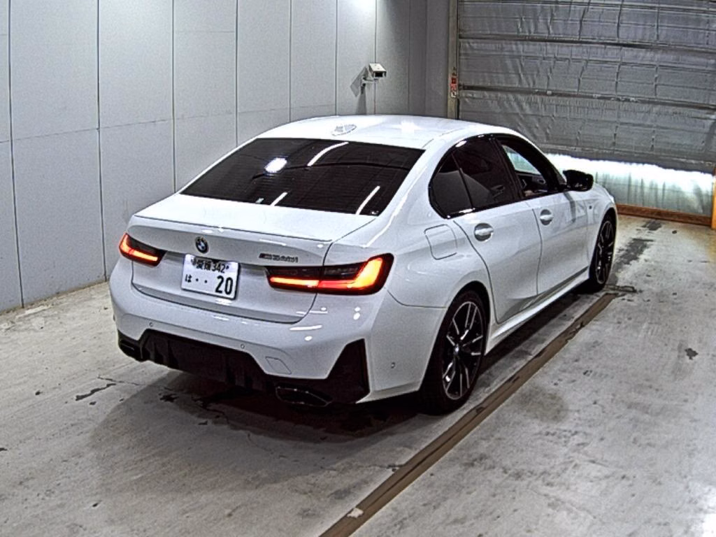 BMW 3-SERIES