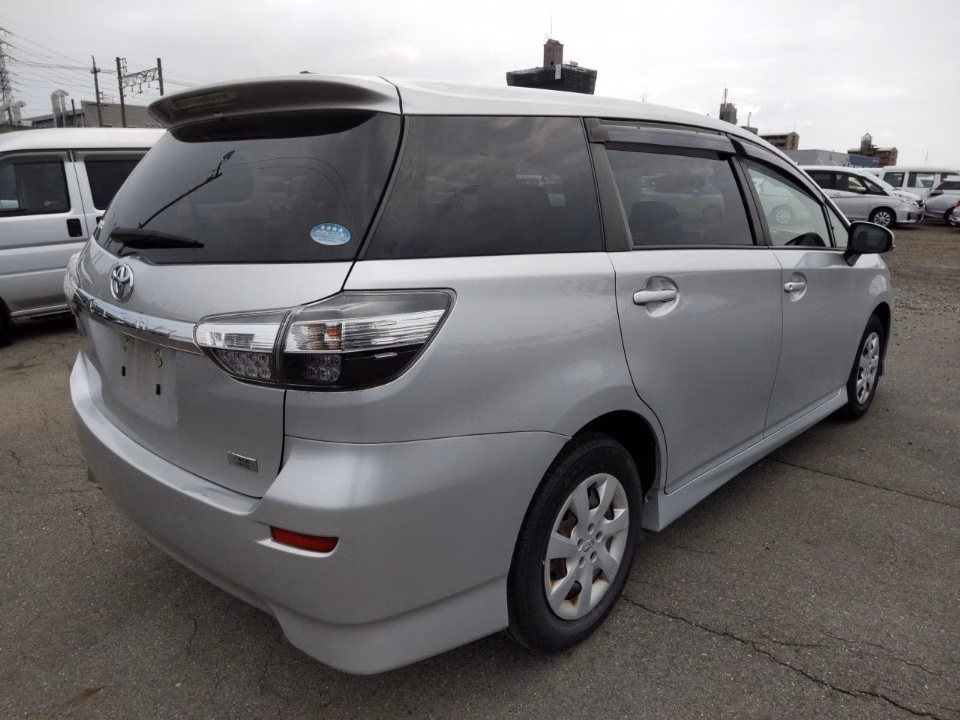 TOYOTA WISH