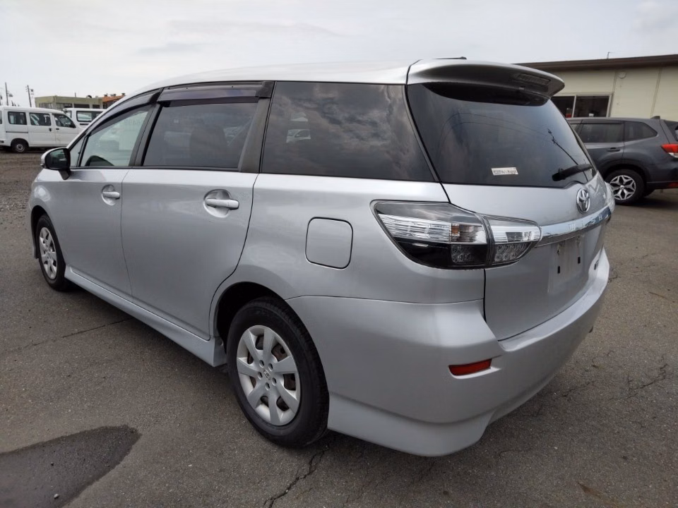 TOYOTA WISH