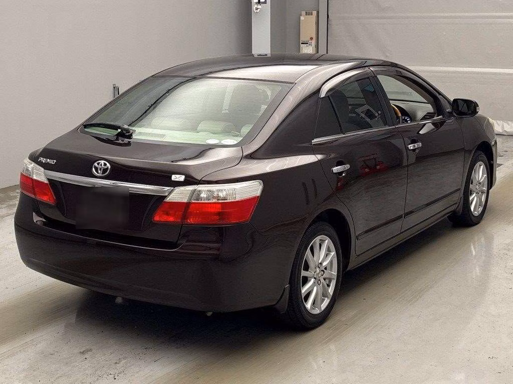 TOYOTA PREMIO