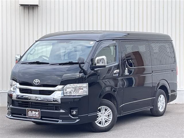 TOYOTA HIACE