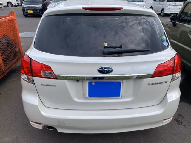 SUBARU LEGACY