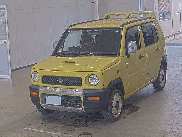 DAIHATSU NAKED